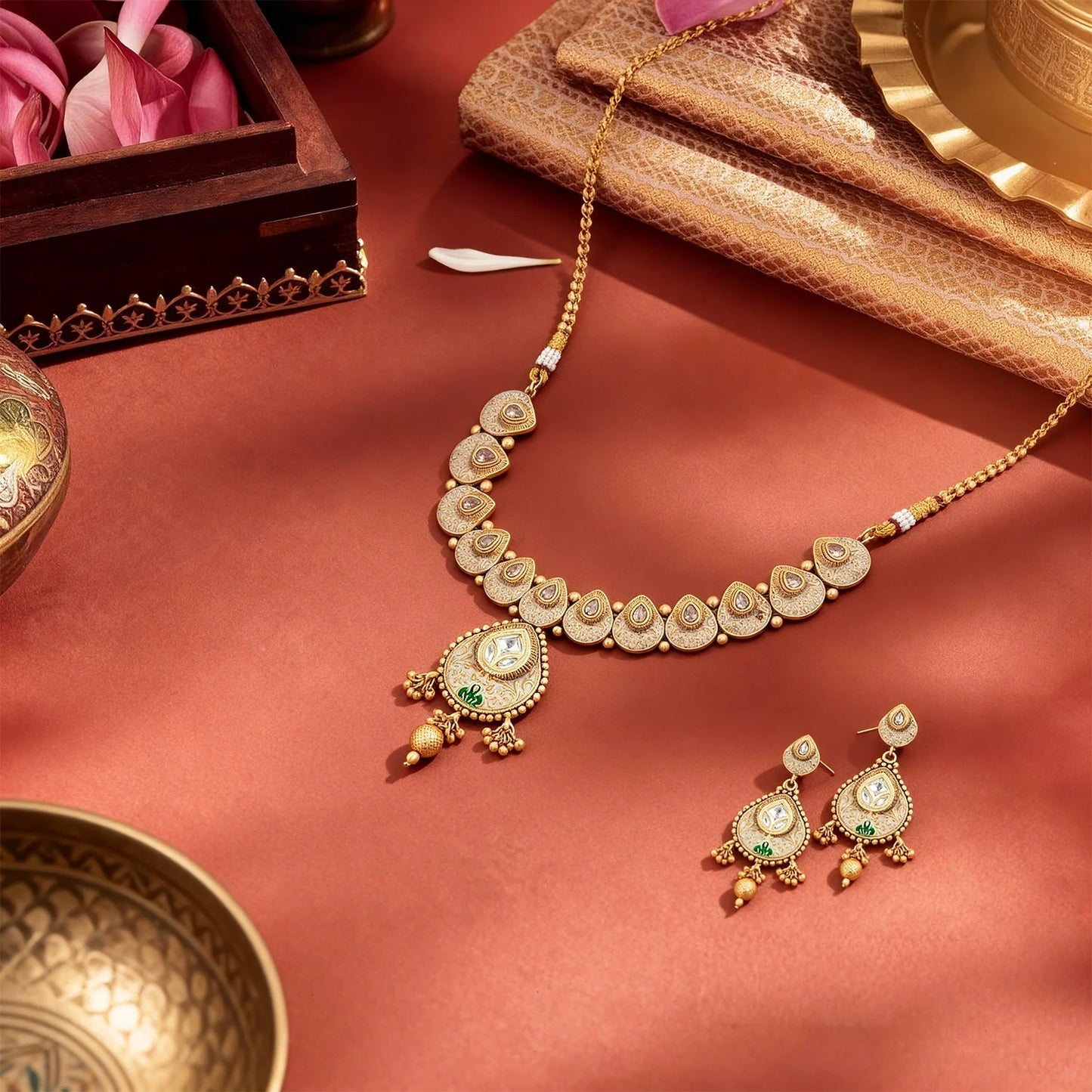 Antique Copper Necklace 0007