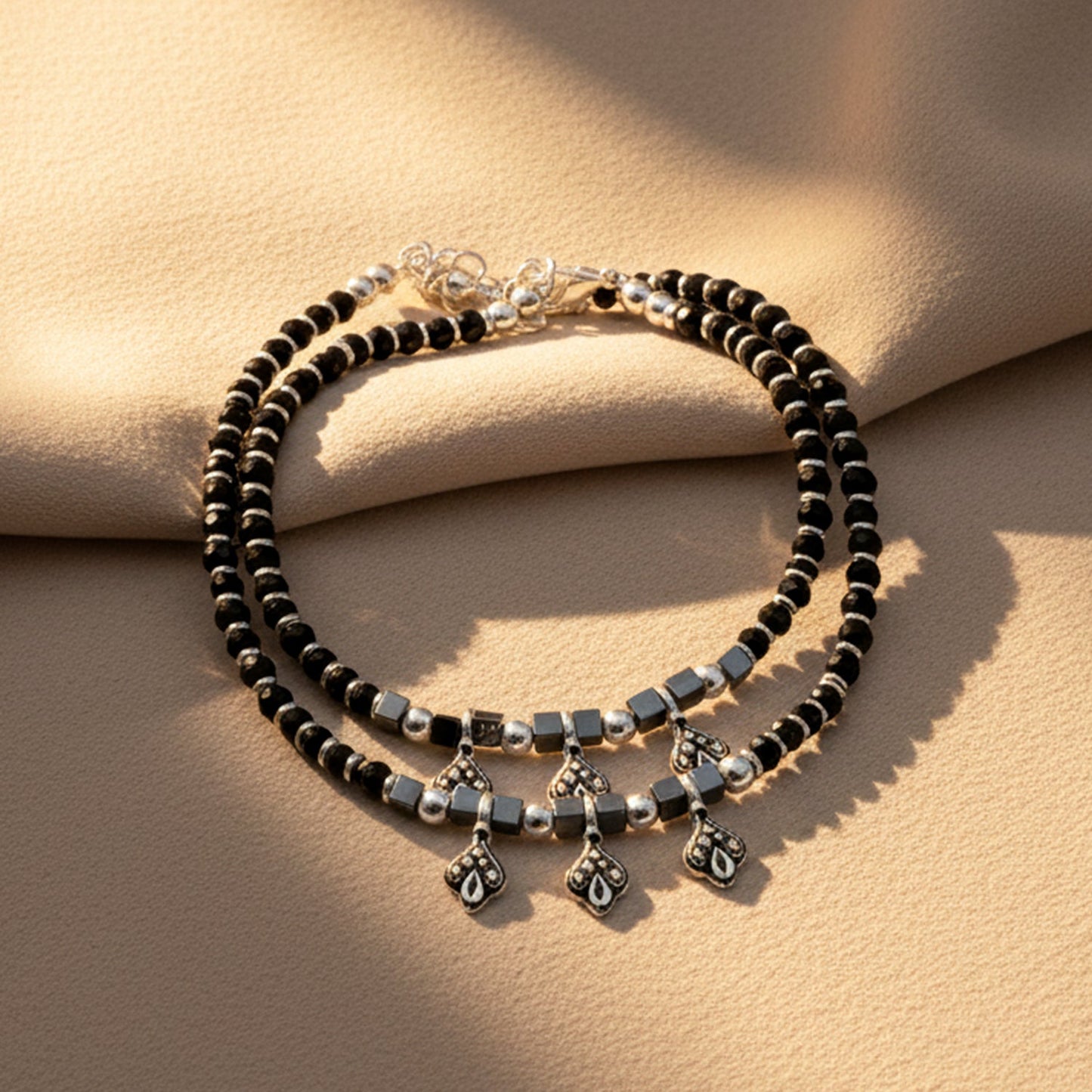Shyneva Oxidised Silver Anklet for Women (Set of 2) | Traditional Daily Wear Payal | Antique Oxidised Silver-Plated Anklet Pair for Girls & Women