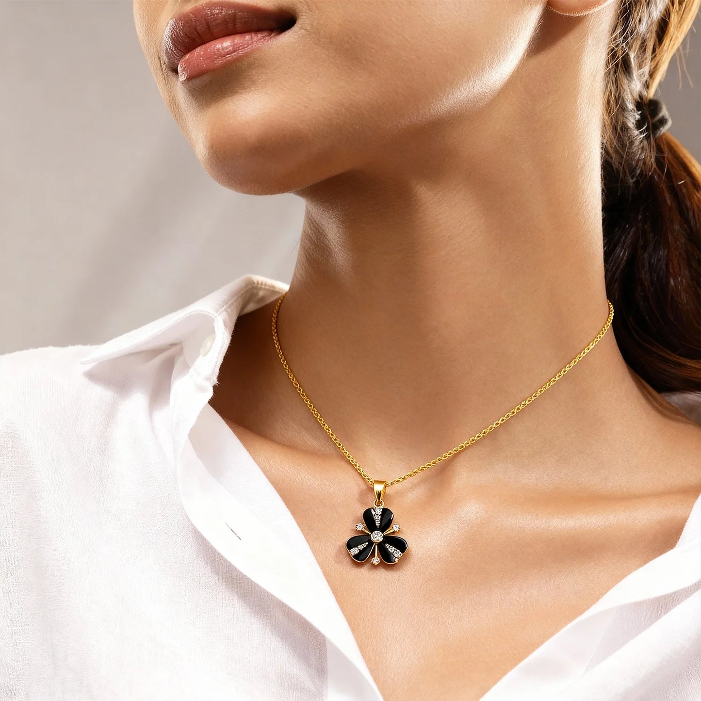 Shyneva Eternal Circle Silver Pendant AD jewellery | Premium Gift Pendant